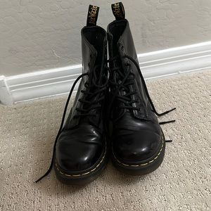 Dr. Marten’s 1460 Women’s Smooth Leather Lace Up Boots, Size 6, Black